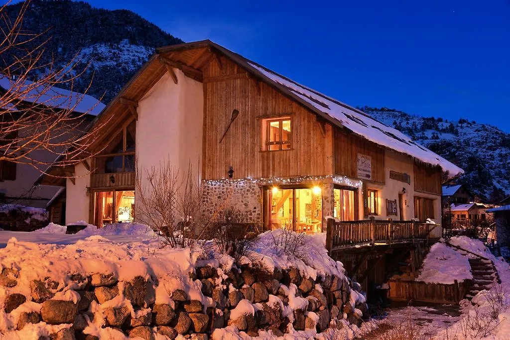 Holiday home Brin De Paille Villa Saint-Martin-de-Queyrieres France